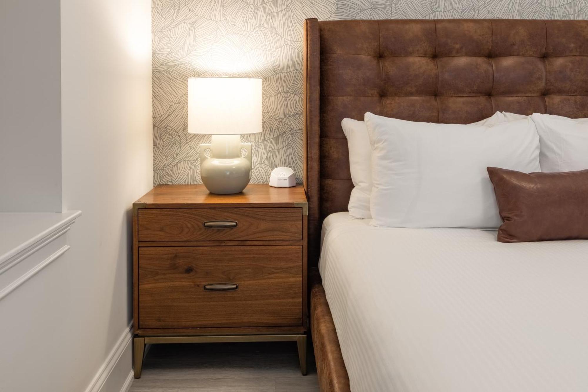 Sosuite At French Quarters - Rittenhouse Square Филаделфия Стая снимка